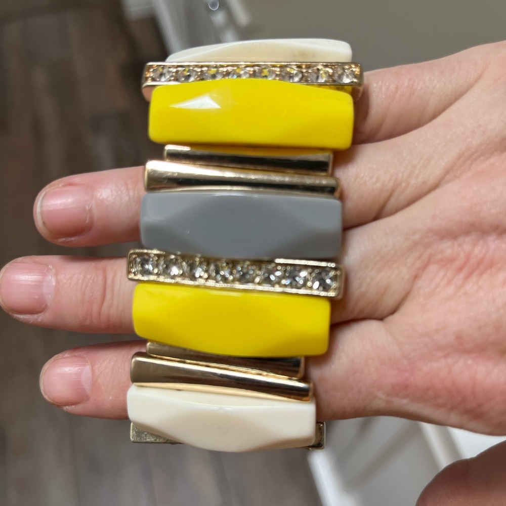 Pim + Larkin yellow & gray link bracelet